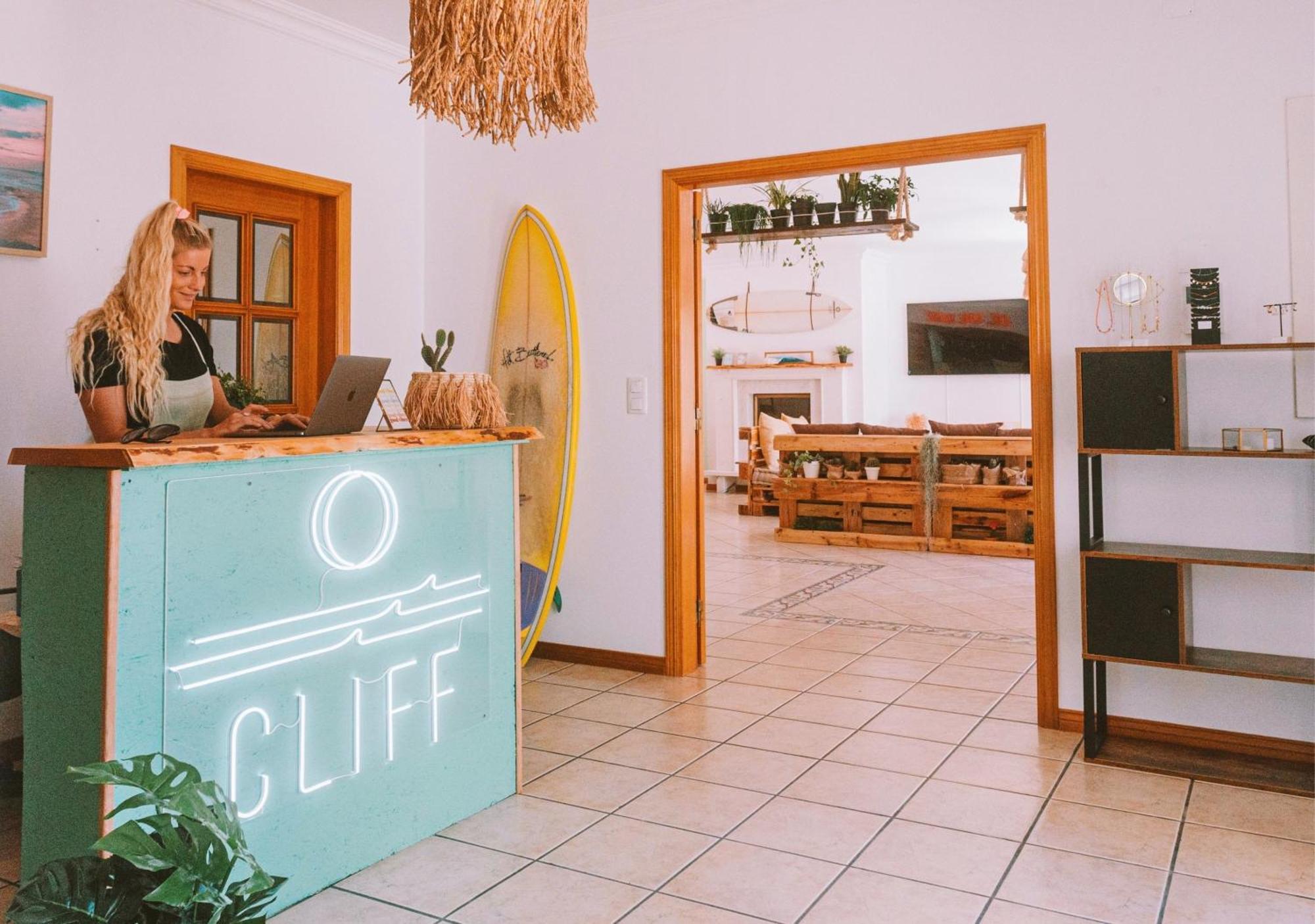 Auberge de jeunesse Cliff Surf House à A dos Cunhados Extérieur photo